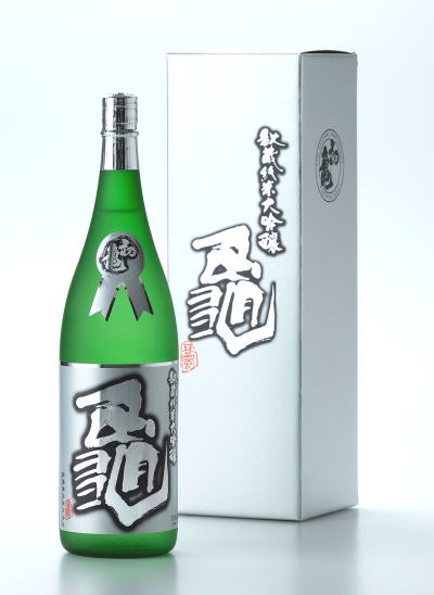 初亀 秘蔵純米大吟醸　亀　(1.8L)